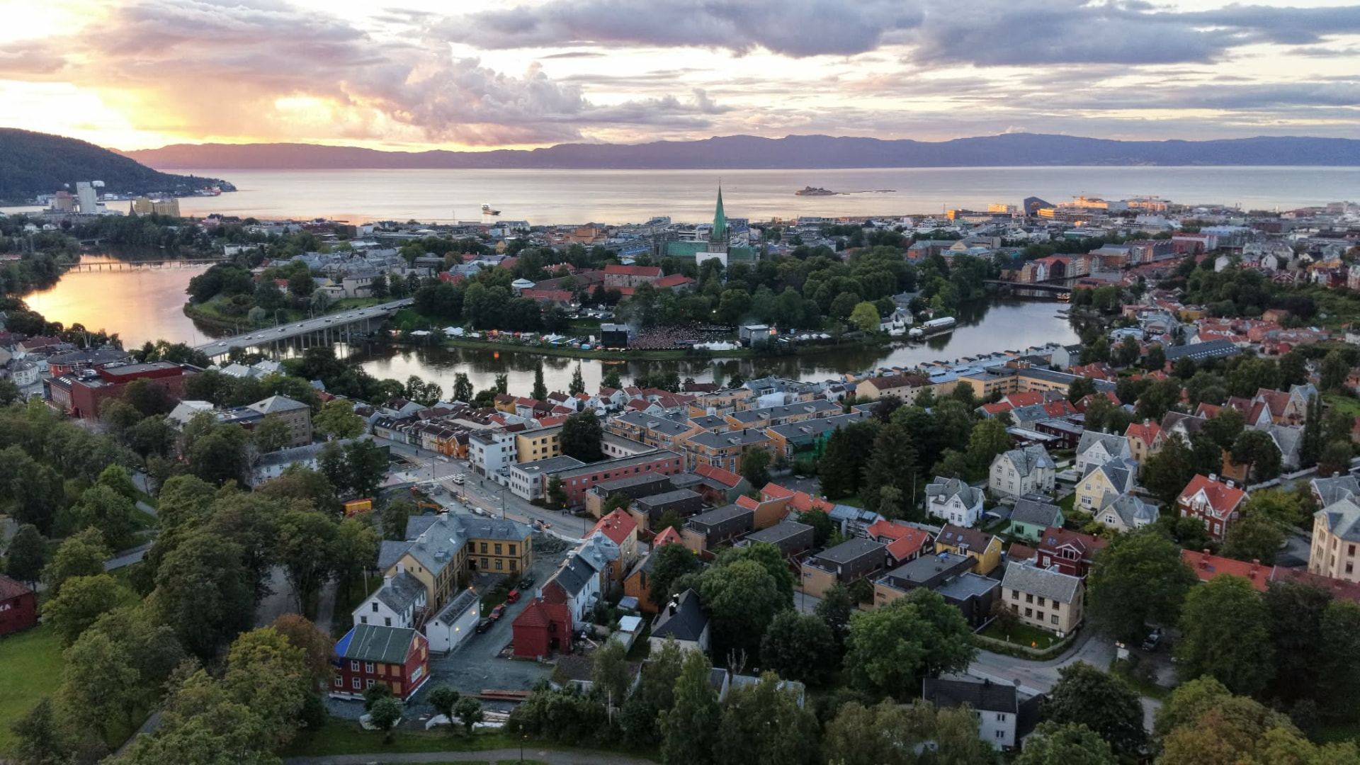 Luftfoto over Trondheim i Trøndelag